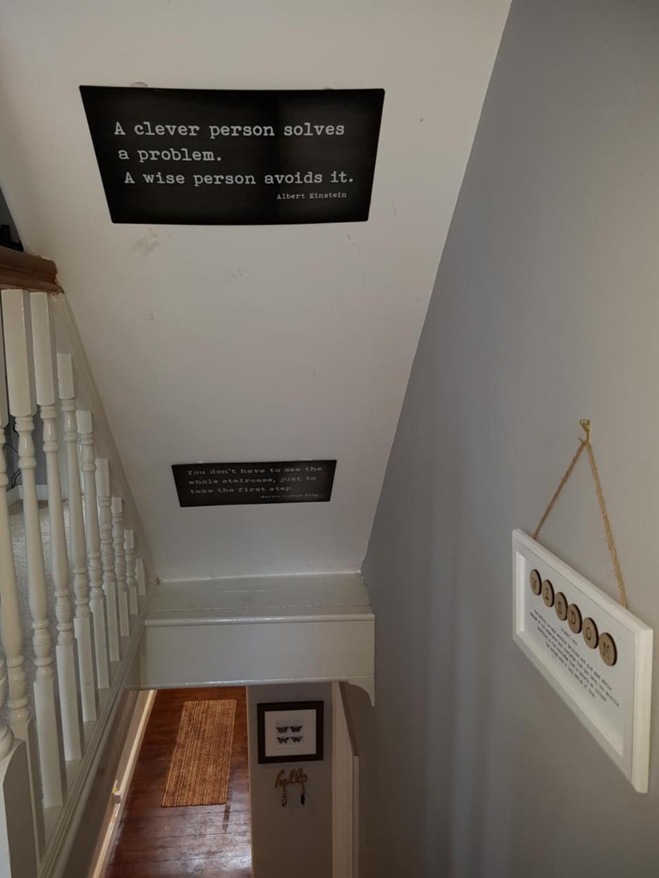 Appartement Slough Centre Townhouse With Driveway Parking For Up To Two Cars Extérieur photo